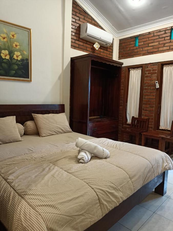 Rumah Kami Guest House Yogyakarta Exterior photo