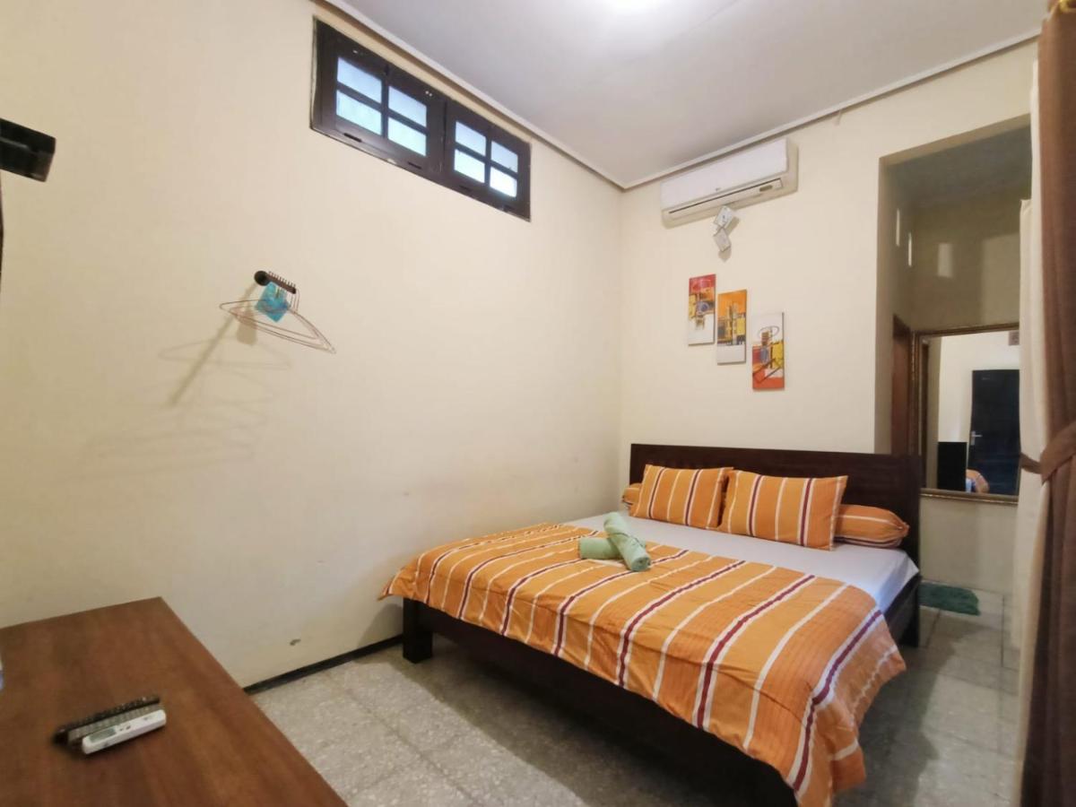 Rumah Kami Guest House Yogyakarta Exterior photo