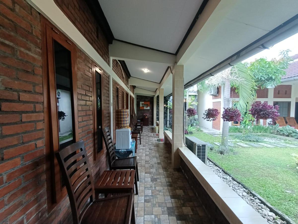 Rumah Kami Guest House Yogyakarta Exterior photo